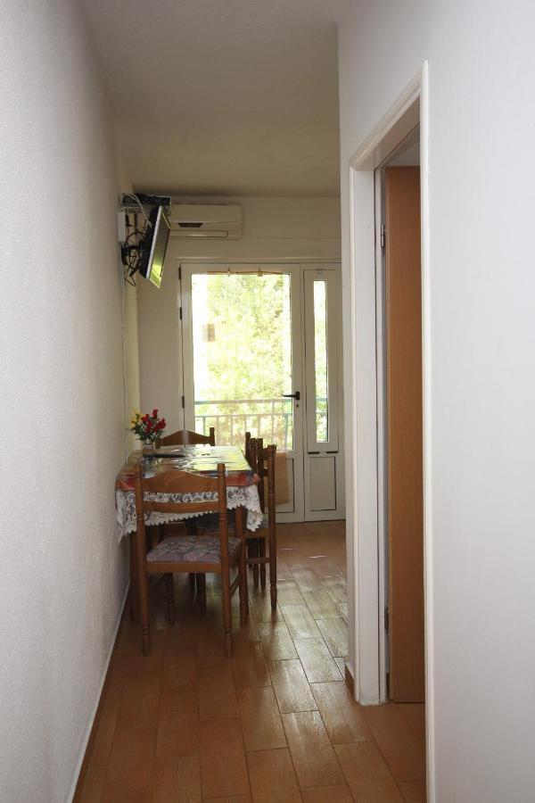 Apartments With A Parking Space Zivogosce - Porat, Makarska - 6700 Igrane Exterior photo