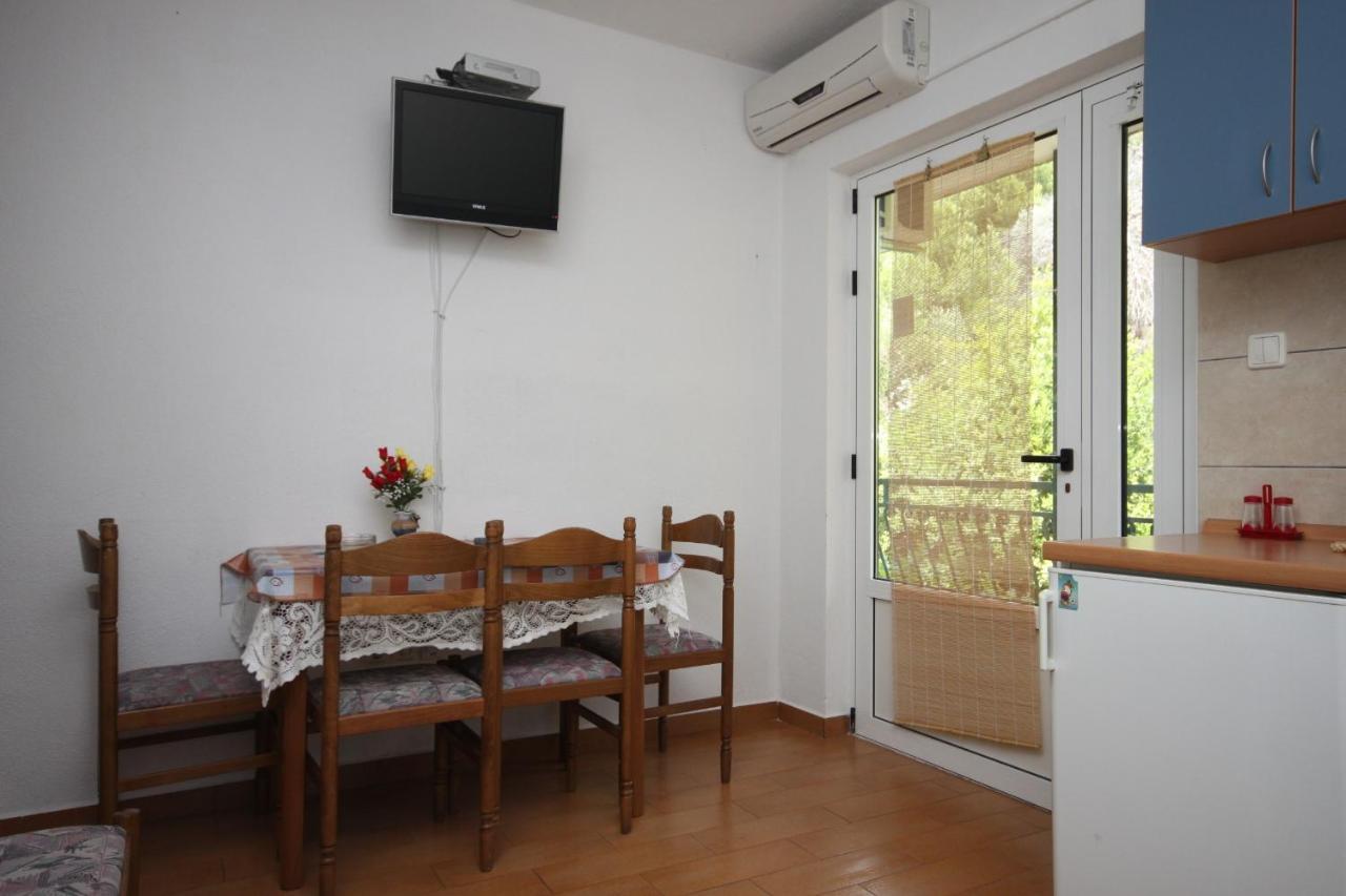 Apartments With A Parking Space Zivogosce - Porat, Makarska - 6700 Igrane Exterior photo